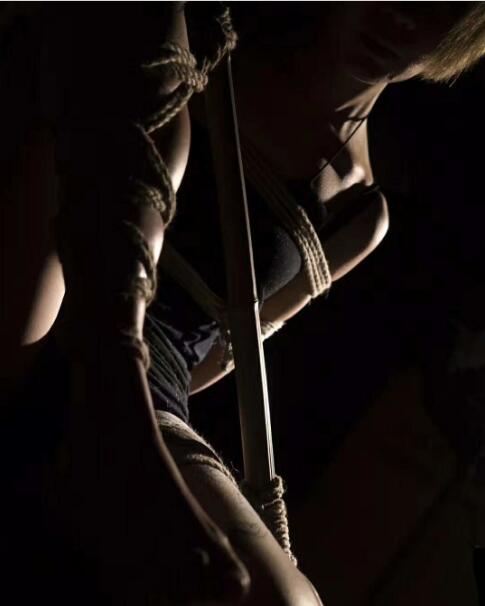 中国内地著名绳师-上海绳师huahua：第一次与她相遇，我才明白绳艺不仅仅是捆绑